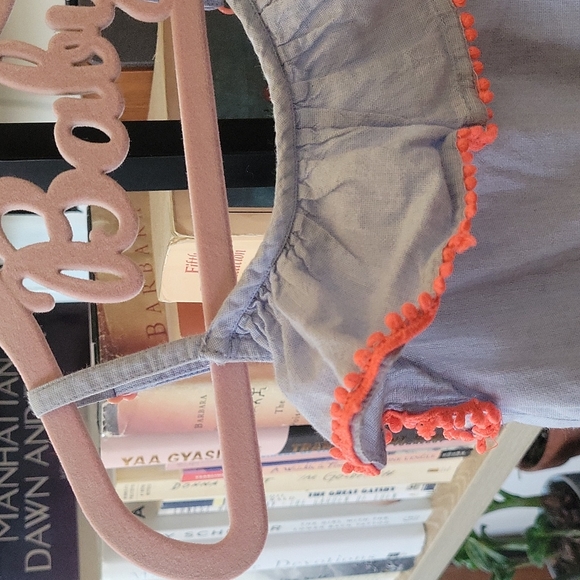 Jumper - Picture 2 of 3